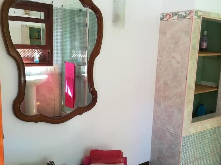 بنسيون Casa Mamánena