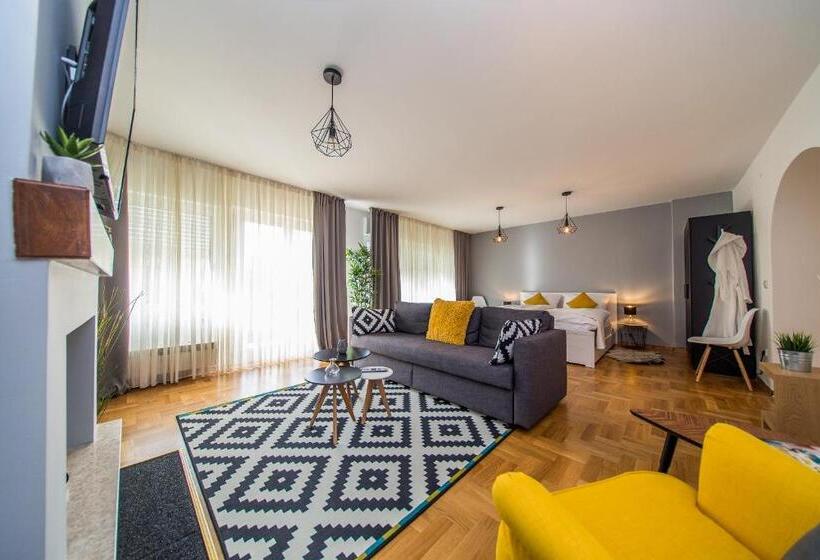 ペンション Houzzz21