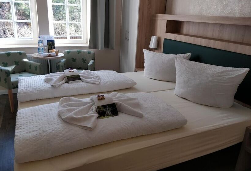 Gaststätte & Pension Lichtenhainer Wasserfall