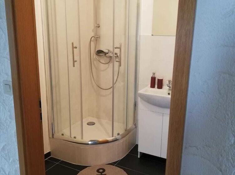 פנסיון Villa Viktoria