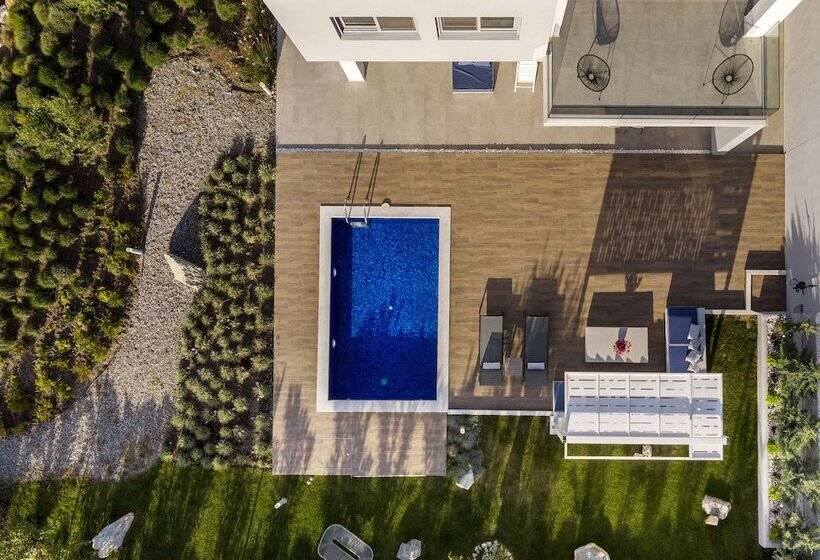 Soleado Luxury Villas