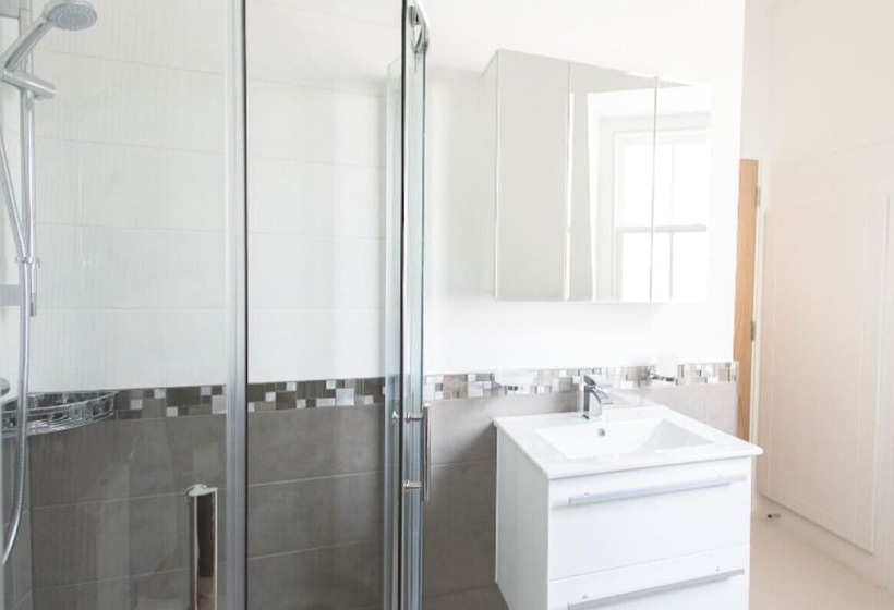 The Soho Loft Elegant & Modern 1bdr In Soho