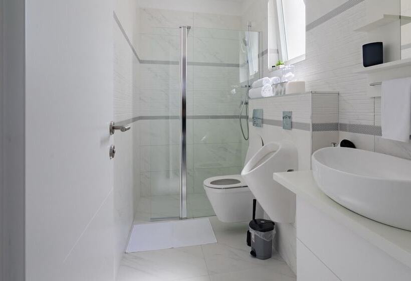 Villa Compass Luxury In A Natural Bay