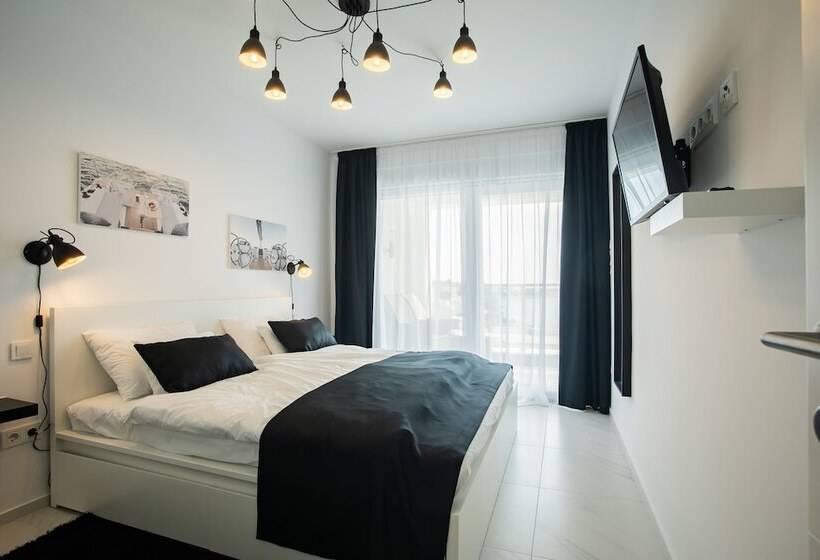 Villa Compass Luxury In A Natural Bay