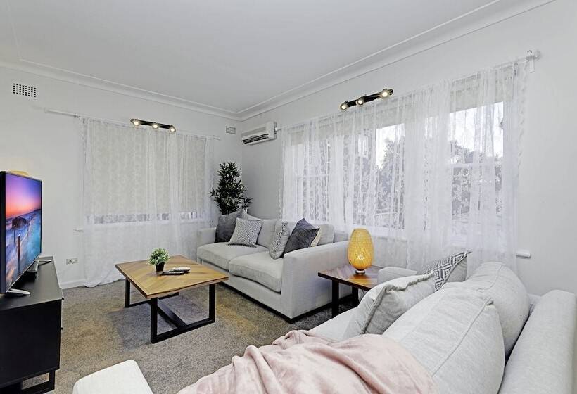 4 Br Apartment Short Walk To Bondi Beach