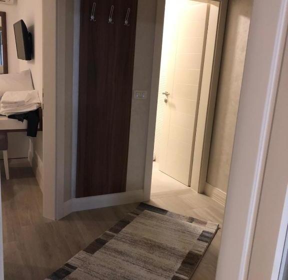 Apartments Leone Lukas