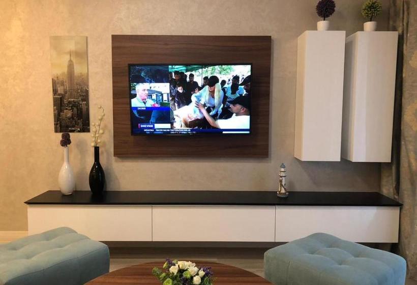 Apartments Leone Lukas