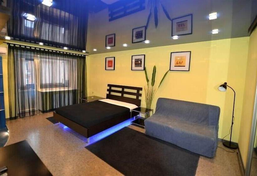 Apartments Megapolis On Koltsovskaya 30a