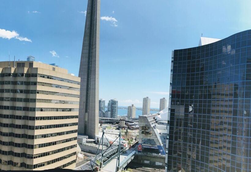 Applewood Suites Cn Tower & Convention