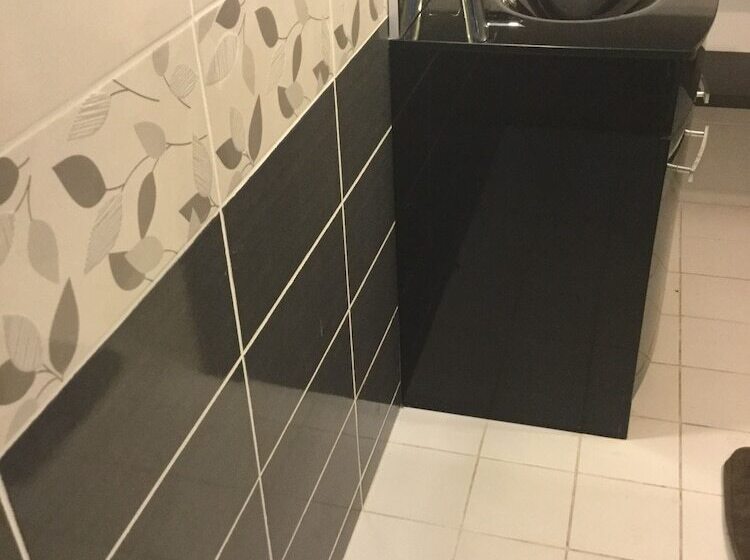 ベッドアンドブレックファースト Loft Standing Sétois