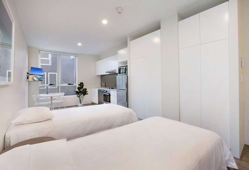 Bondi Beach Studio King Suite 1