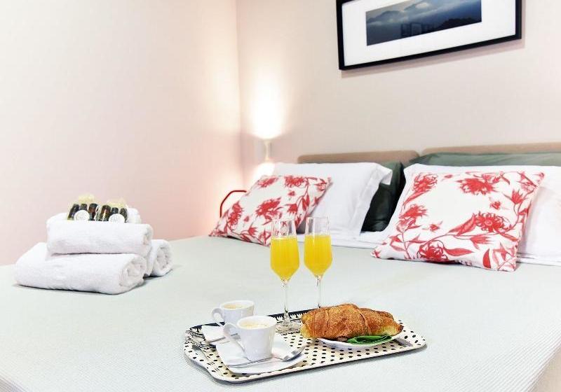 Charming Venetian Town House In The Old Town Of Corfu