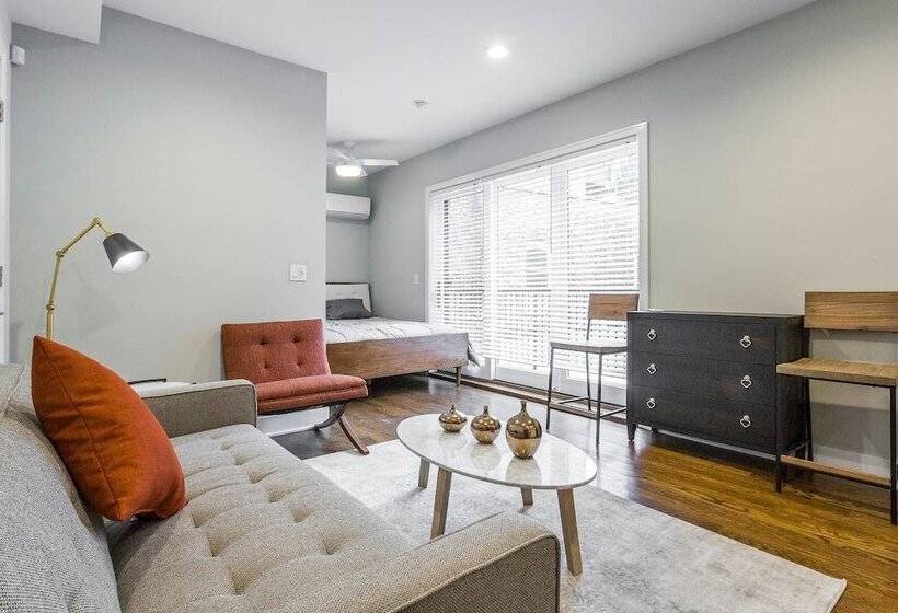 Comfy Executives Studio