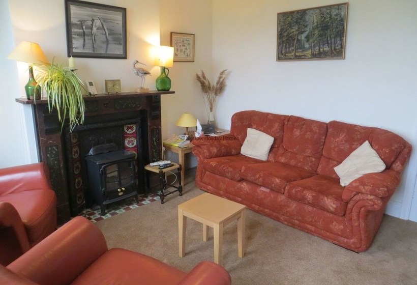 Curlew Cottage With Rural Views