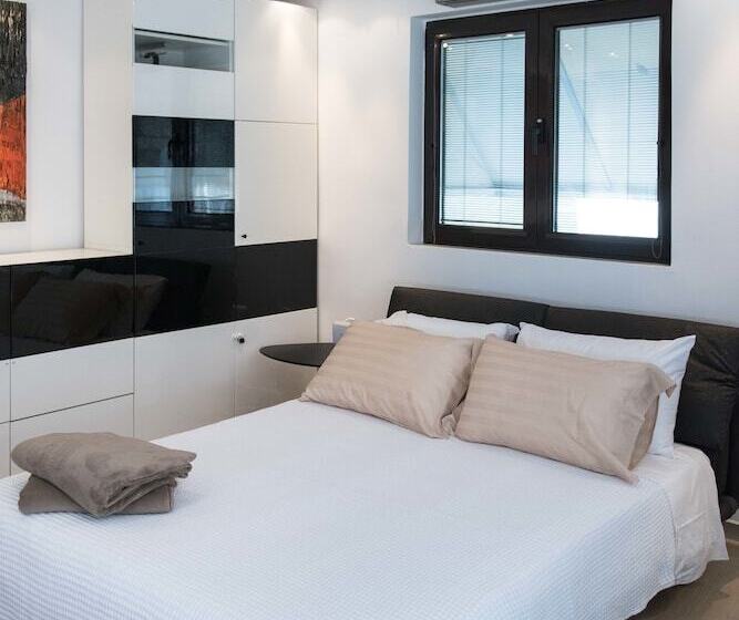 Fabulous Sea View Apartment