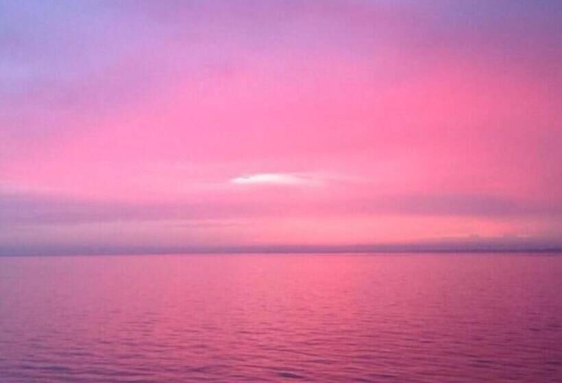 Garden Apartment On The Beach