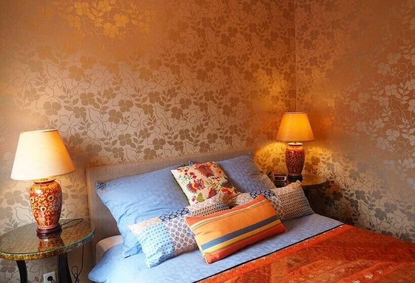 Golden Treasure Deluxe