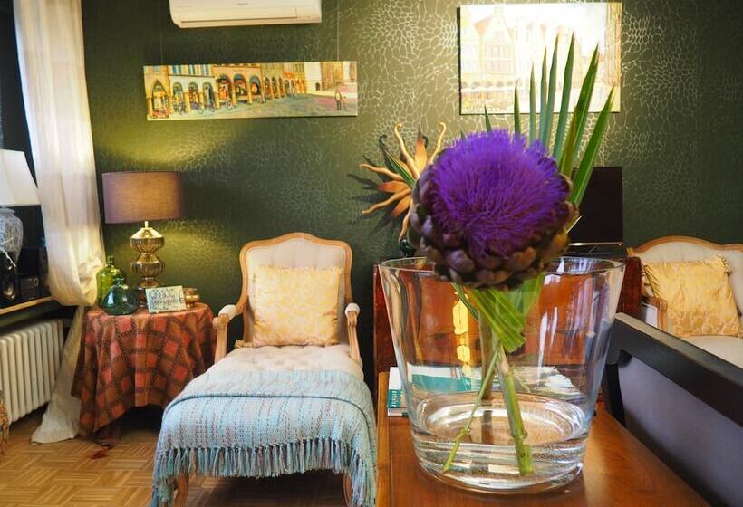 Golden Treasure Deluxe