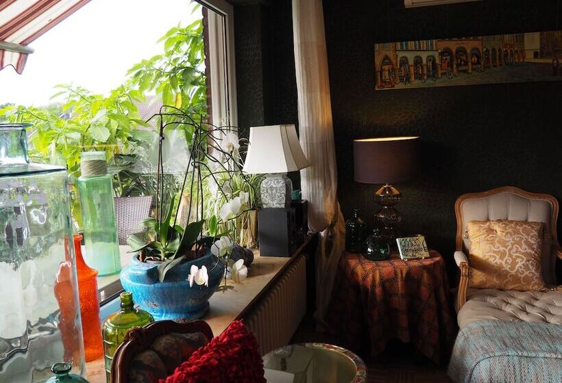 Golden Treasure Deluxe