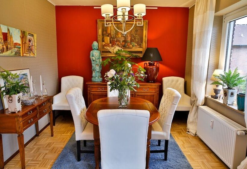 Golden Treasure Deluxe