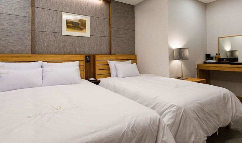Cityhall Hotel Jeju