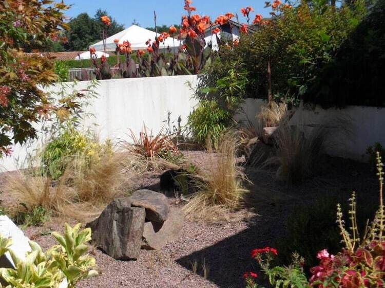 هتل Vvf Résidence Pays Basque Saint Jean Pied De Port