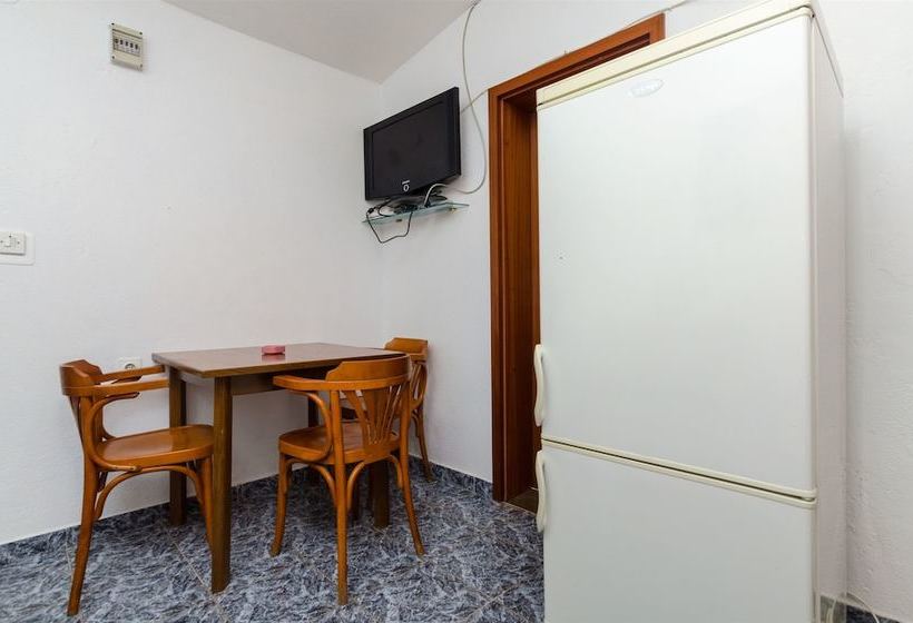 House Barbarina