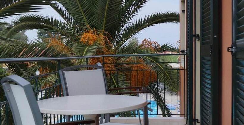 Katerina Pool Apartments