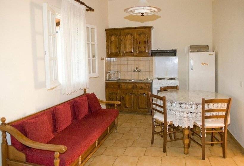 Katerina Pool Apartments