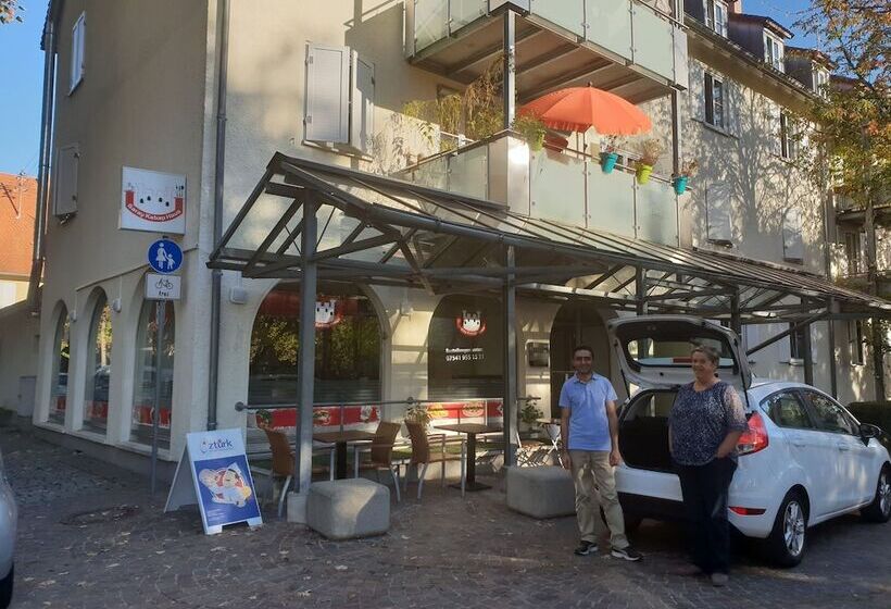 Lakeside Smoker Apartment Fdh