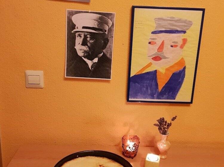 Lakeside Smoker Apartment Fdh