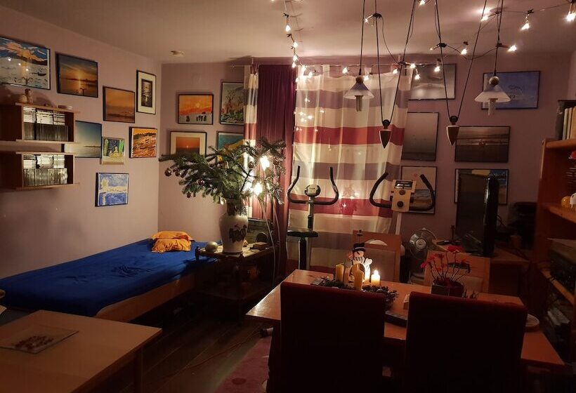 Lakeside Smoker Apartment Fdh