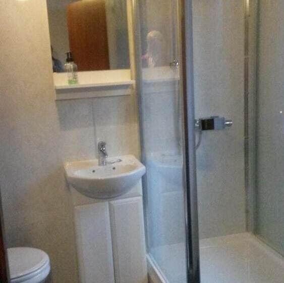 بنسيون Beeches Guest House