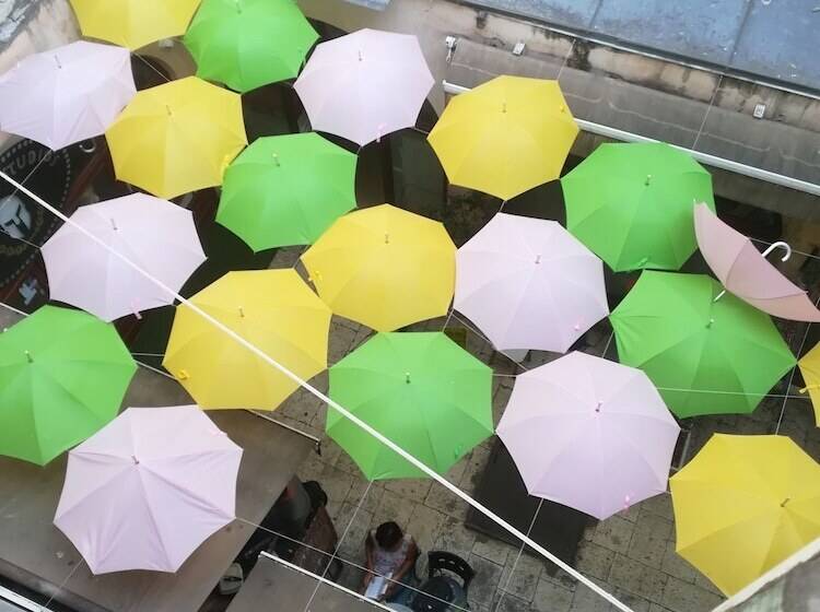 פנסיון Inchy Accommodation