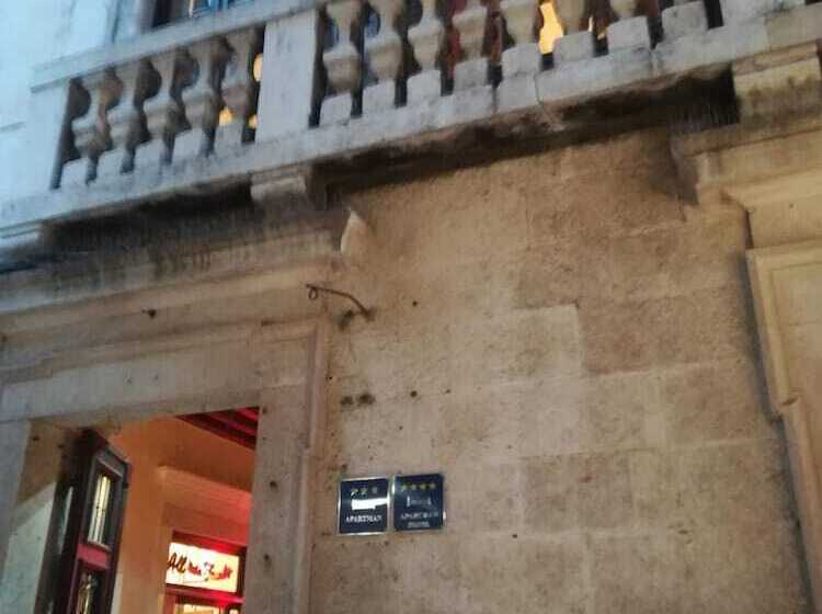 פנסיון Inchy Accommodation