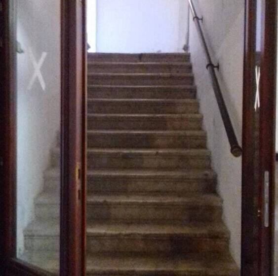 פנסיון Inchy Accommodation