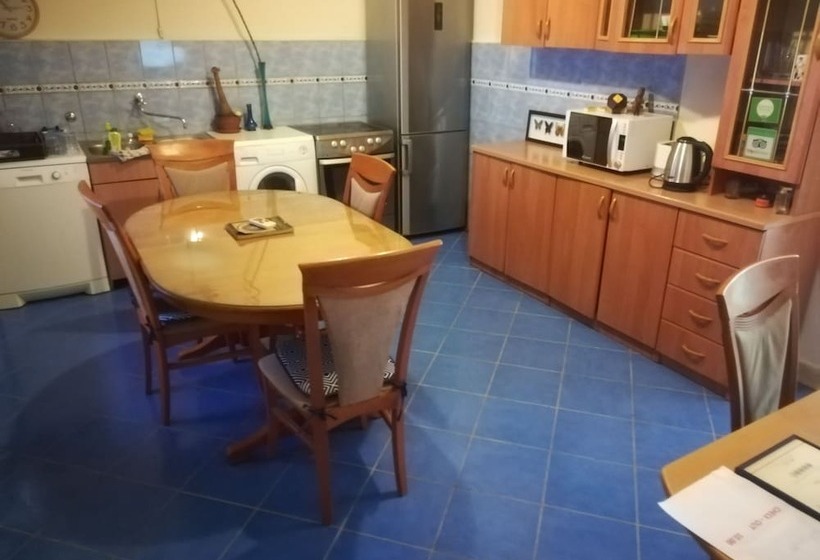 פנסיון Inchy Accommodation