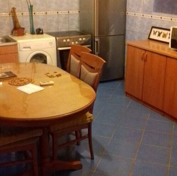 פנסיון Inchy Accommodation