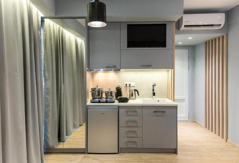 Preveza Suite Stay Leoforos Irinis 84b