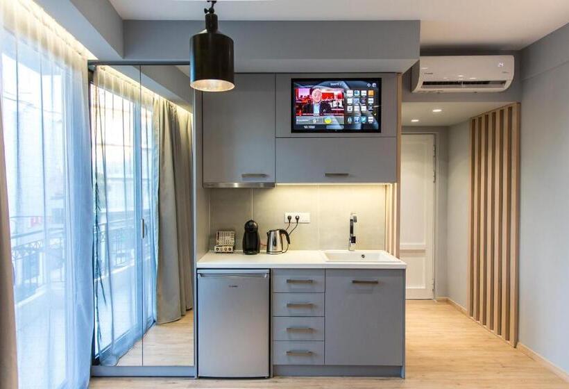 Preveza Suite Stay Leoforos Irinis 84b