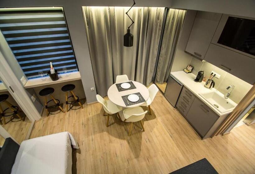 Preveza Suite Stay Leoforos Irinis 84b