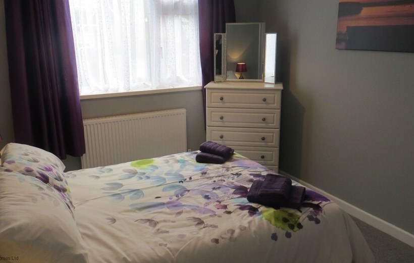 Rosie S  Lovely Detached Bungalow