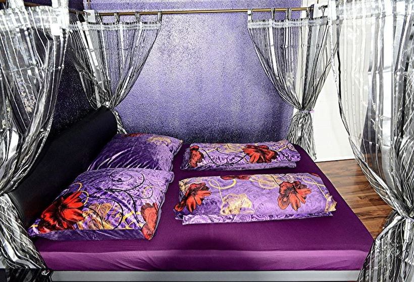 Sky Romantic Room En La Torre Del  Augsburg 33. Piso