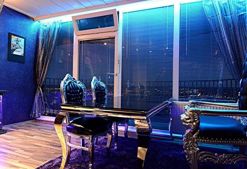 Sky Romantic Room En La Torre Del  Augsburg 33. Piso