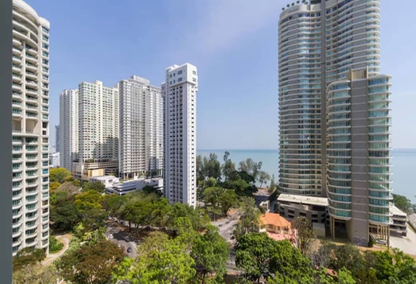 Staynest Suites At Gurney Drive