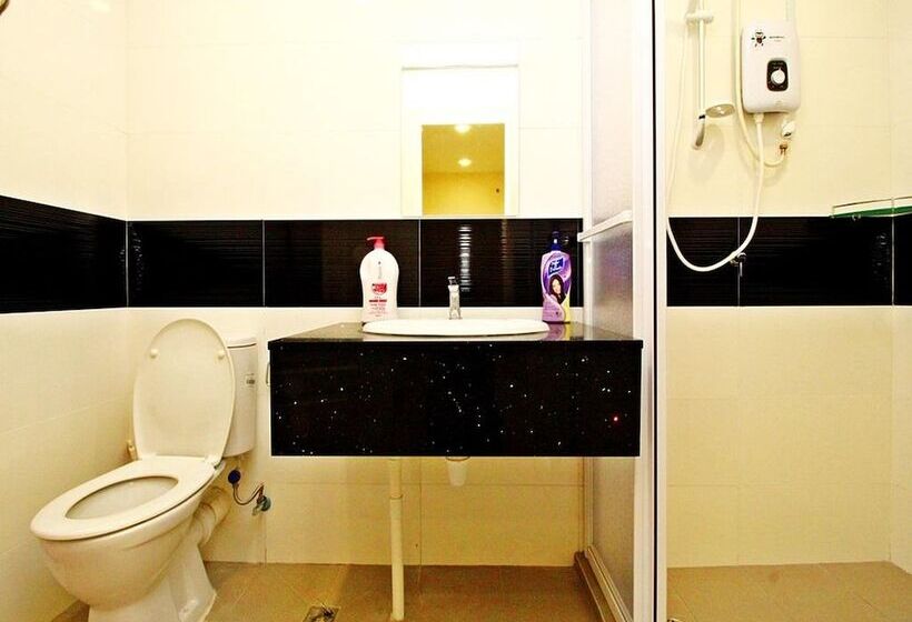 Staynest Suites At Gurney Drive