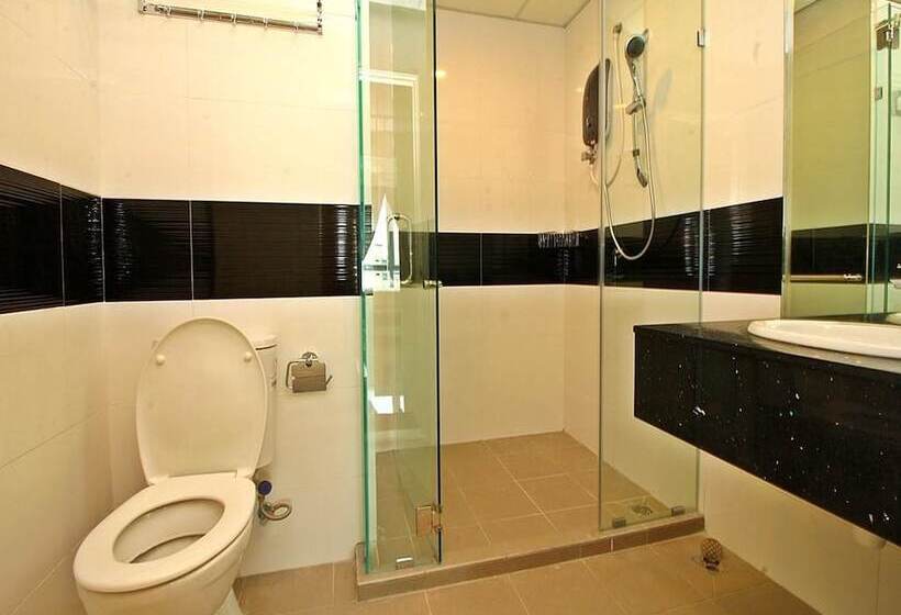 Staynest Suites At Gurney Drive