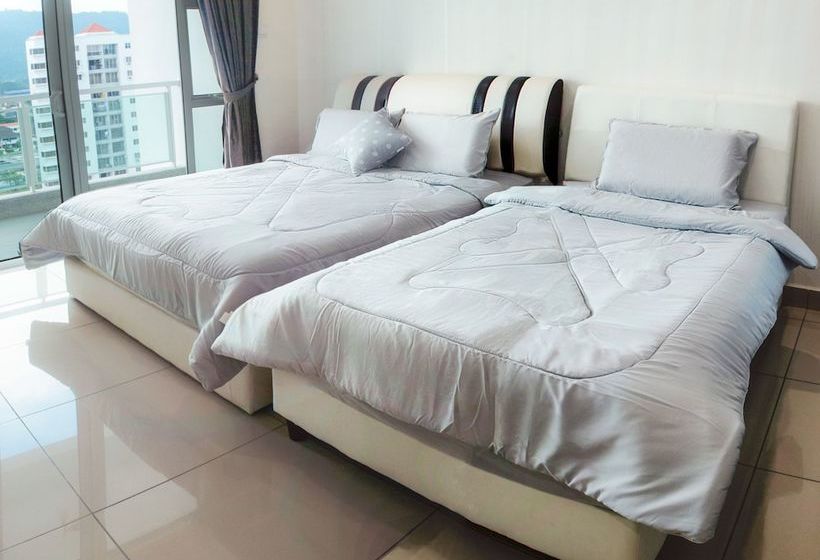 Summerton Luxury Suites By D Imperio Homestay