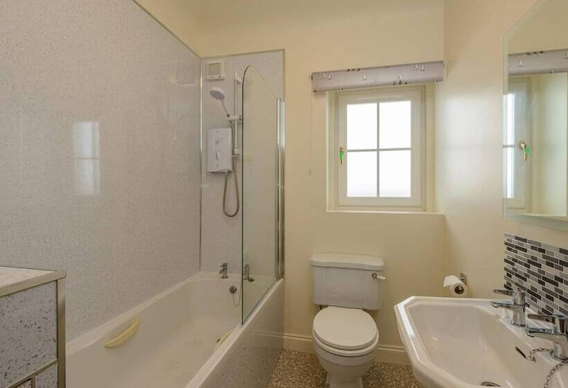 Tensea  Charming 3 Bed Apartment In North Berwick