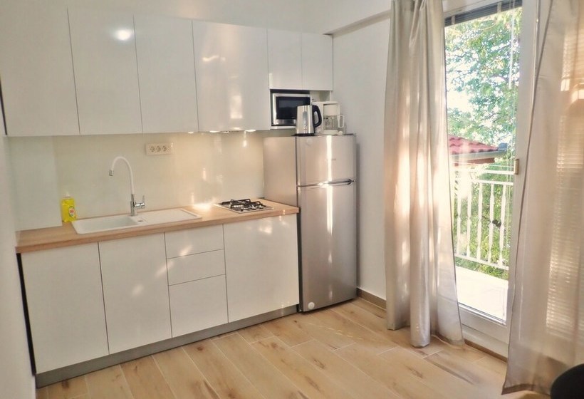 Apartmani Starigrad Paklenica   Danijel